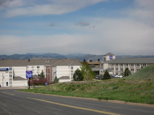 Motel mit den Rockies