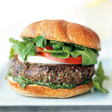Burgers with Mozzarella and Spinach-Arugula Pesto
