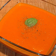 Herbed Fresh Tomato Soup