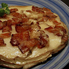 (Potatoes with garlic and cheese) Pommes de terre a l'ail