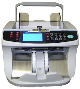 Global D-1000 (front)