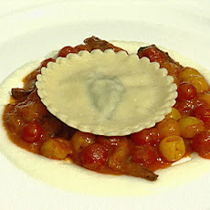 Maui Onion and Goat Cheese Tortellini with Currant Tomato and Porcini Sauce