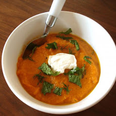 Female Nomad's Curried Carrot Soup