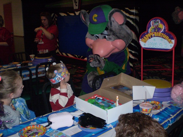[Logans Party 029[3].jpg]