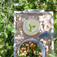Green panzanella salad