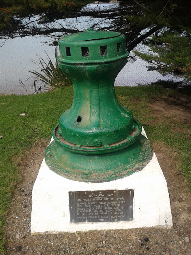 Ngakuta Bay Memorial