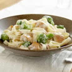 Easy Chicken & Broccoli Alfredo