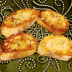 French Garlic and Herb Bread (Quick and Easy)