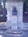 Friedrich Betzold Statue