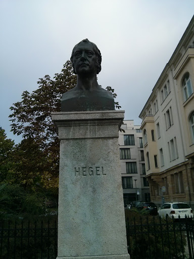 Statue of Hegel