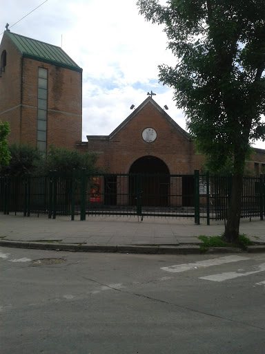 Iglesia Rosa Del Milagro