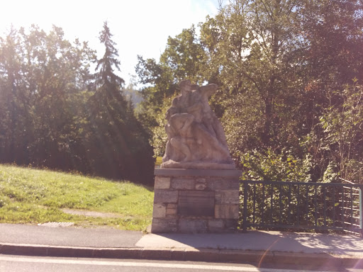 Taxenbach Statue West