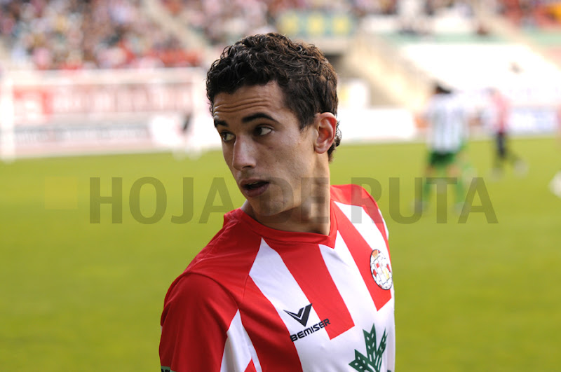 Íker, antes de ingresar este domingo en el terreno de juego