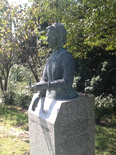 人道の丘 フローレンス・ナイチンゲール像