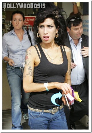 amy winehouse sigue fumando 2 amy winehouse sigue fumando 2