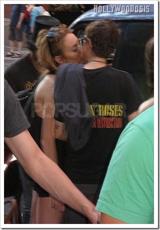 Samantha Ronson y Lindsay Lohan Beso Samantha Ronson y Lindsay Lohan Beso