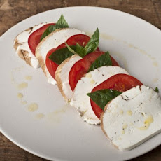 Smoked Mozzarella Caprese Salad Recipe