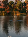 Plantation Lake fountain