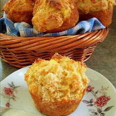 Pineapple Cream Muffins