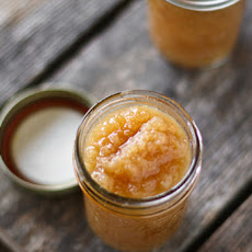 Spiced Slow Cooker Applesauce
