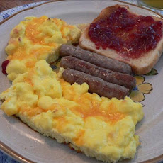 Light and Fluffy Scrambled Eggs