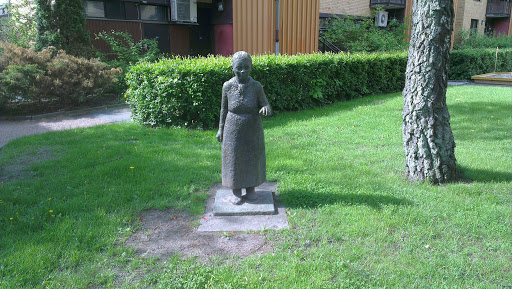Statue at Bergmansgatans Gård