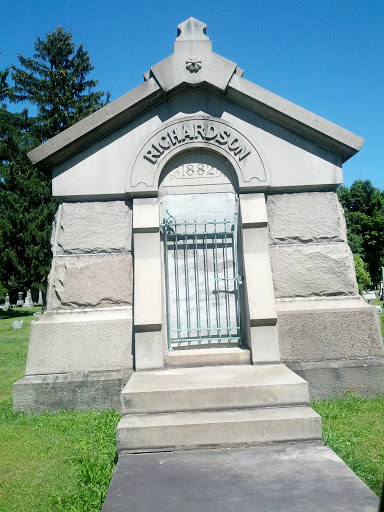 Richardson Mausoleum