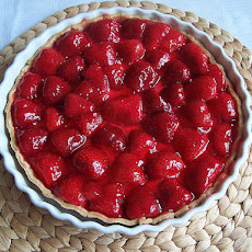 Super Easy No-Bake Strawberry Pie