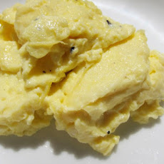 French in a Flash: Fluffy Black Truffled Scrambled Eggs
