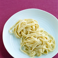 3-Ingredient Fettuccine Alfredo