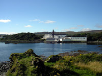 Lagavulin fr�n havssidan