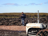 Jonas p� ett torvf�lt - Peat field