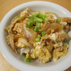 Oyako Donburi (Japanese Chicken & Egg Bowl)