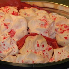 Peppermint Meringue Cookies