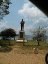 D S Statue