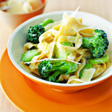 Low-Fat Fettuccine Alfredo