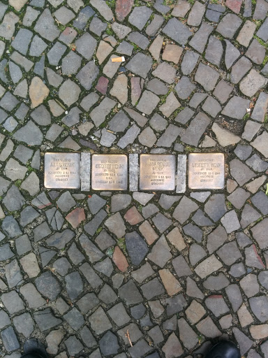 Stolpersteine Fa. Wenik