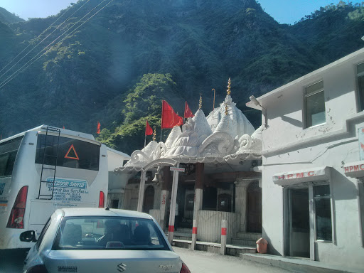 Temple on Road to Manali