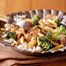 Stir-Fried Pork with Broccoli and Cashews