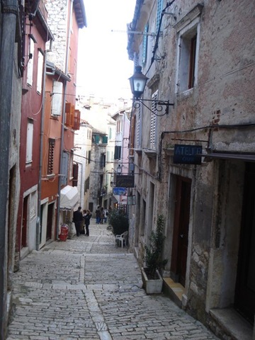 [ROVINJ_STREET_OLD_TOWN[2].jpg]