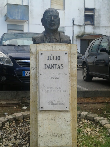 Busto Júlio Dantas 