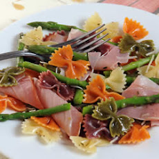 Wacky Mac®, Asparagus and Prosciutto Salad