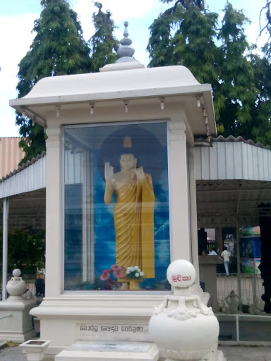 Buddha Statue at Moratuwa Bus Stand 