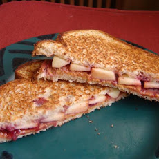 Grilled Pb&j With Apples