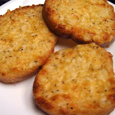 Incredibly Delicious Cheese Garlic Bread Spread