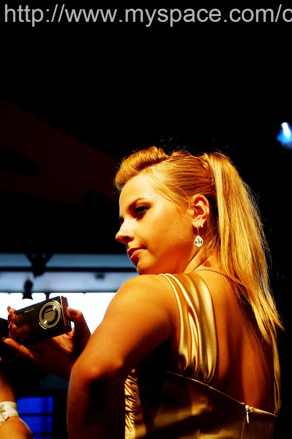 [Nikon Model_Blondie6[10].jpg]