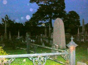 [More orbs at the cemetery[12].jpg]