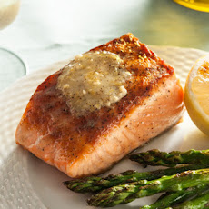 Grilled Salmon with Lemon-Pepper Compound Butter Recipe