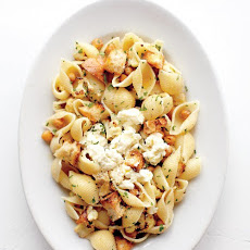 Shells with Roasted Cauliflower, Chickpeas, and Ricotta