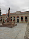 Mairie, Ecoles & Monument Aux Morts, Vensac